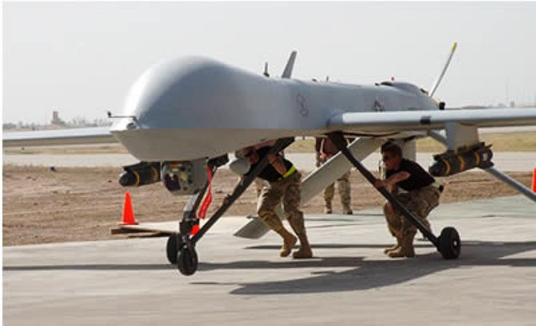 Κοιτούσαν άναυδοι: Αμερικανικό drone προσγειώθηκε μετά από βλάβη στο αεροδρόμιο Χανίων!